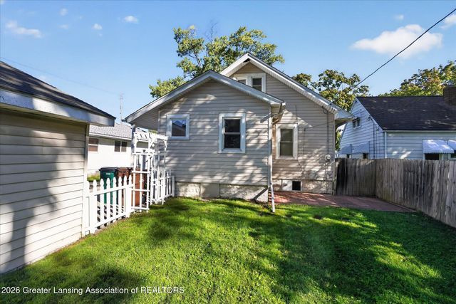 516 Fenton Street, Lansing, MI 48910