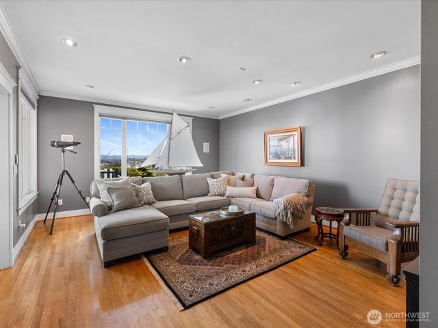 603 Warren Avenue, Everett, WA 98201