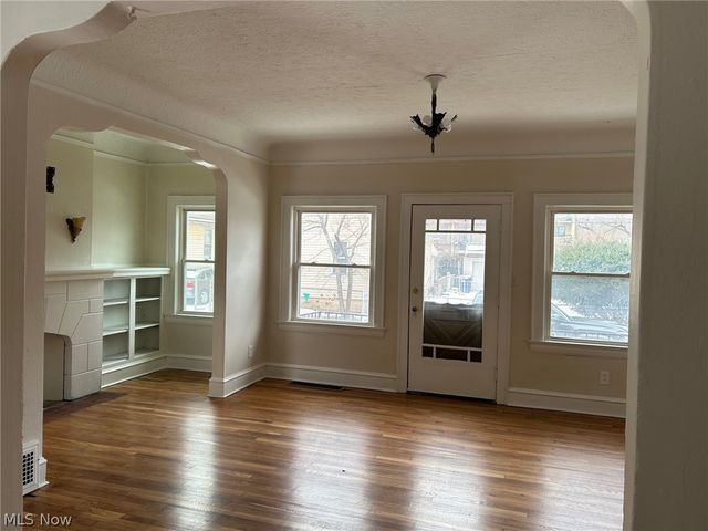 1311 W 69th Street 1, Cleveland, OH 44102