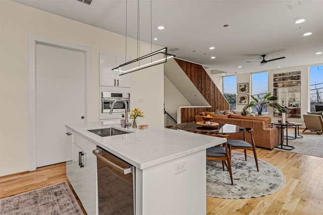 304 Mathey Court, Dallas, TX 75208