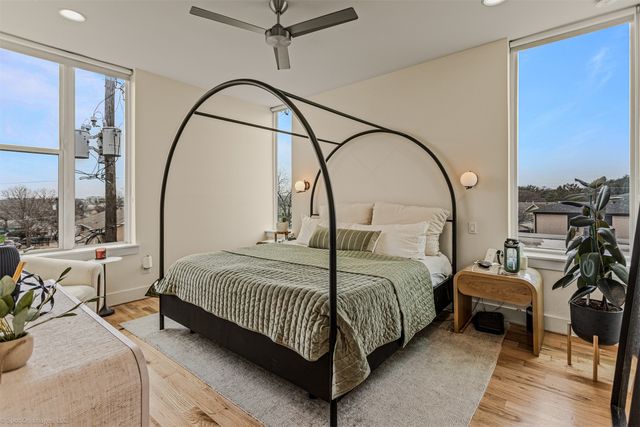 304 Mathey Court, Dallas, TX 75208