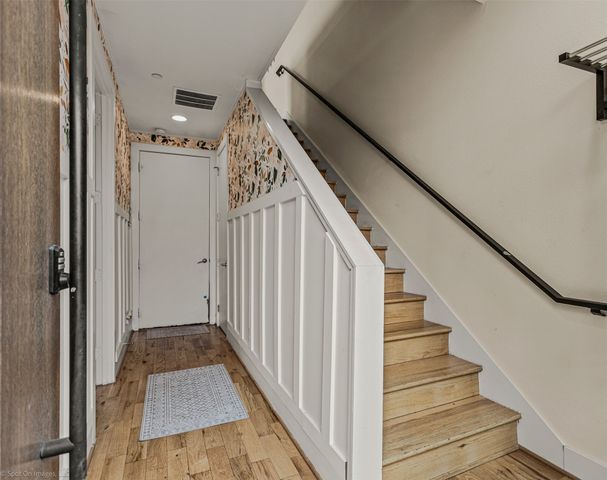 304 Mathey Court, Dallas, TX 75208