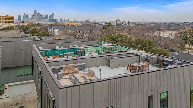 304 Mathey Court, Dallas, TX 75208