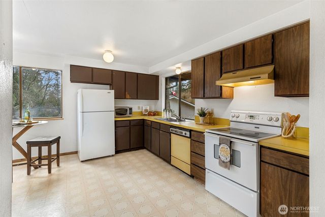 3258 SE Mahali Lane, Port Orchard, WA 98366