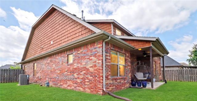 2860 Topaz Drive, Fayetteville, AR 72704