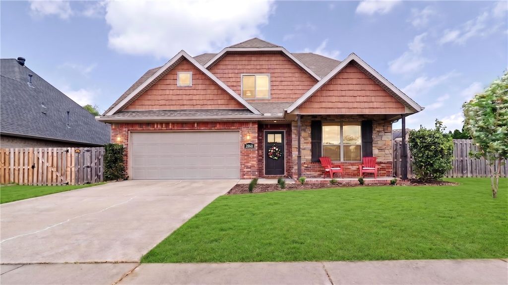 2860 Topaz Drive, Fayetteville, AR 72704