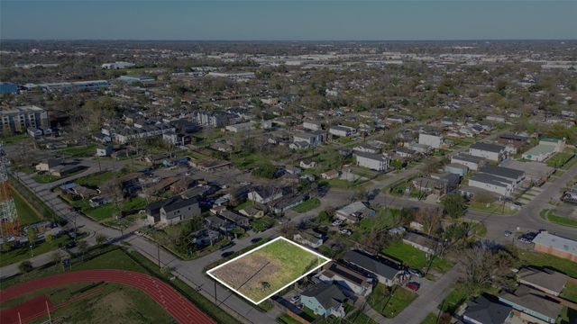 4008 Cortlandt Street, Houston, TX 77018