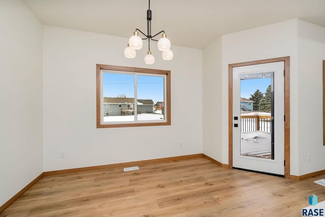 1501 E Carol St Street, Sioux Falls, SD 57104