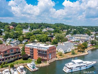 15-1/2 Water Street 4, Groton, CT 06355