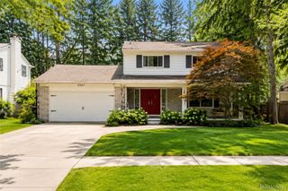 2247 W Maple Road, Birmingham, MI 48009