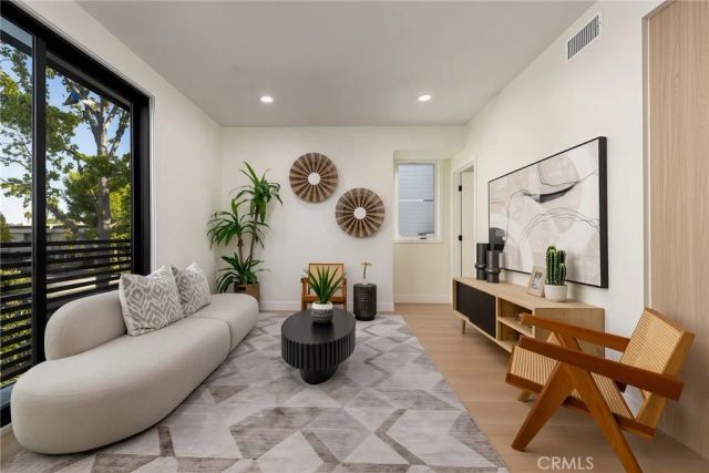 1025 La Cadena B, Arcadia, CA 91007