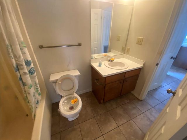 200 Parma Drive B3, Daphne, AL 36526