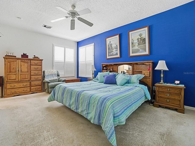 33122 MEADOW SIDE COURT, Leesburg, FL 34748