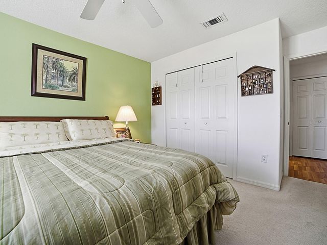 33122 MEADOW SIDE COURT, Leesburg, FL 34748