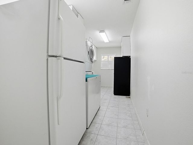 33122 MEADOW SIDE COURT, Leesburg, FL 34748