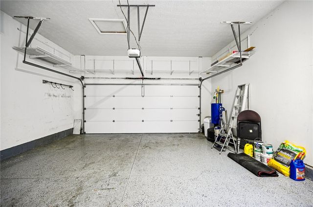 4076 Spicebush Drive, Tipp City, OH 45371