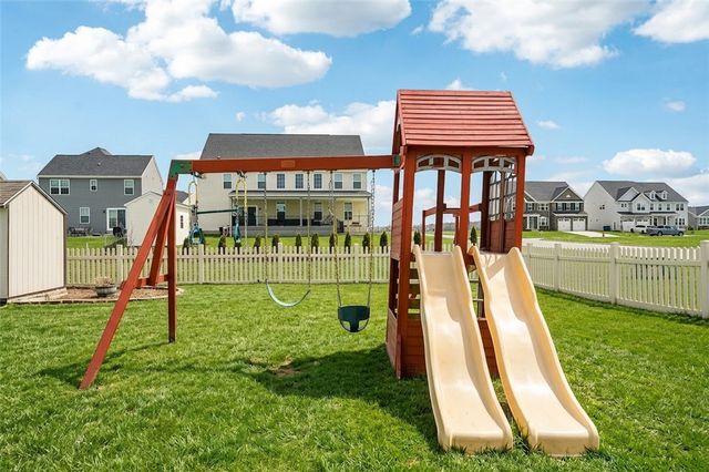 4076 Spicebush Drive, Tipp City, OH 45371