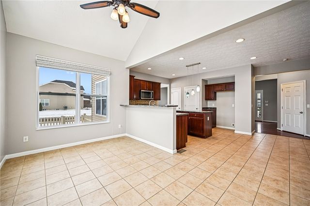 4076 Spicebush Drive, Tipp City, OH 45371