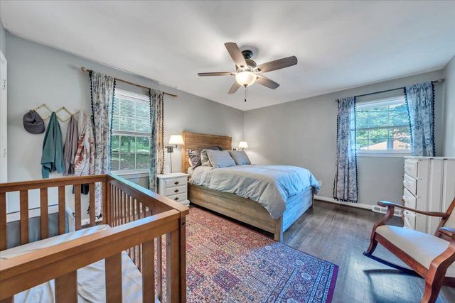 2750 White Pelican LN, Roanoke, VA 24018