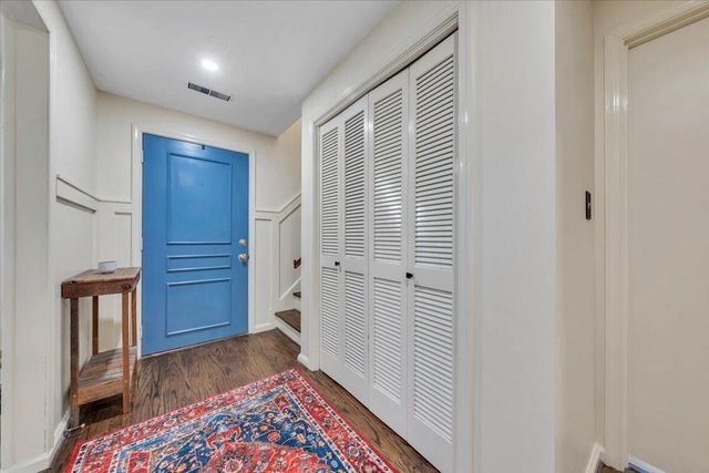 2750 White Pelican LN, Roanoke, VA 24018