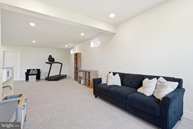 2210 DENALI DR, Frederick, MD 21702