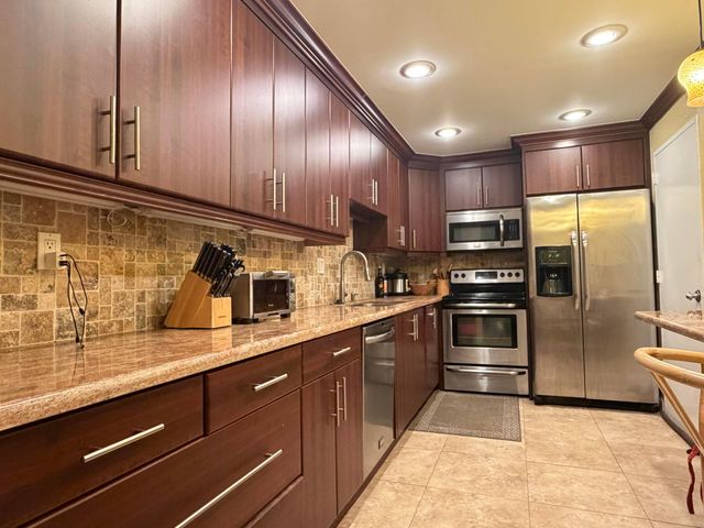 4250 GALT OCEAN Drive 14D, Fort Lauderdale, FL 33308