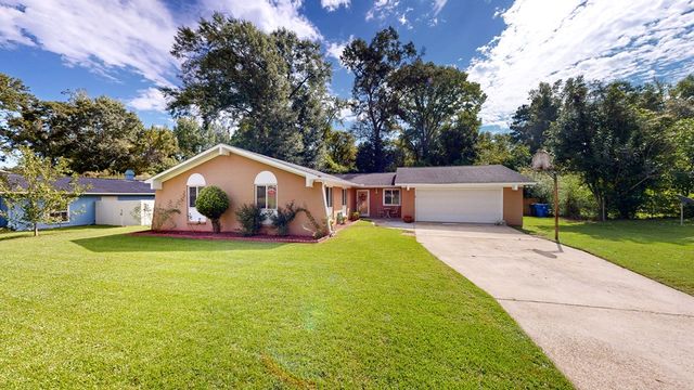 1102 Northfield Circle, Dothan, AL 36303
