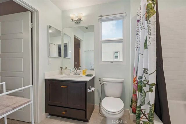 12837 Watt Lane A, Sylmar, CA 91342