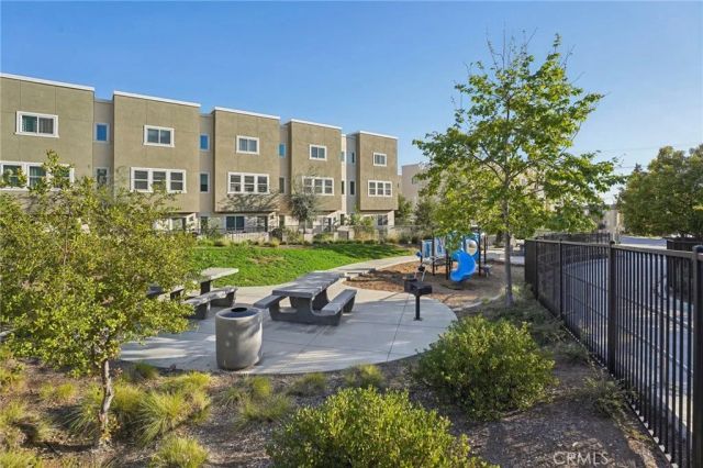 12837 Watt Lane A, Sylmar, CA 91342