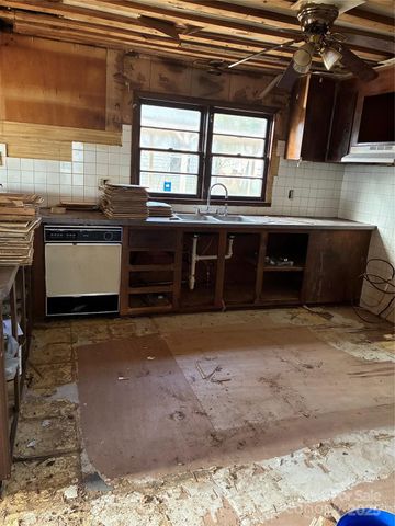 1410 Rosewood Lane, Gastonia, NC 28052