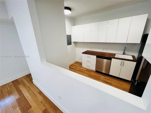 960 Bay Dr 901, Miami Beach, FL 33141