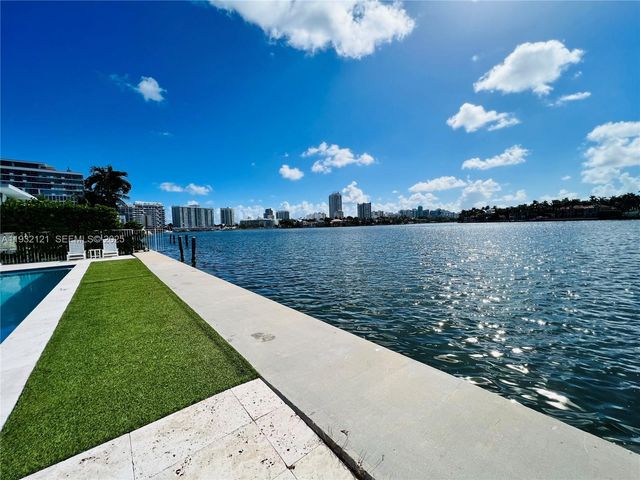 960 Bay Dr 901, Miami Beach, FL 33141
