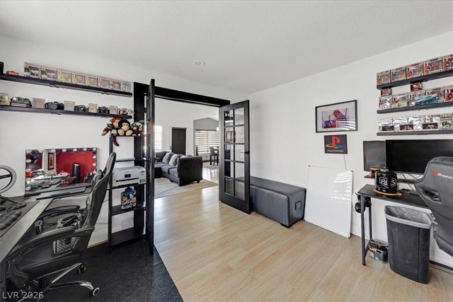 5201 South Torrey Pines Drive 1227, Las Vegas, NV 89118