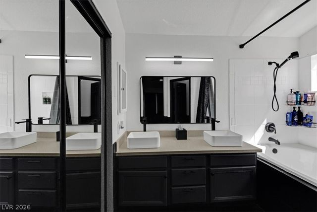 5201 South Torrey Pines Drive 1227, Las Vegas, NV 89118