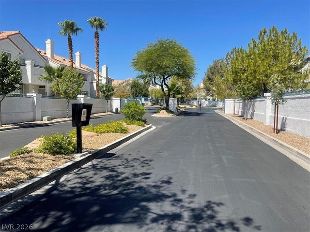 5201 South Torrey Pines Drive 1227, Las Vegas, NV 89118