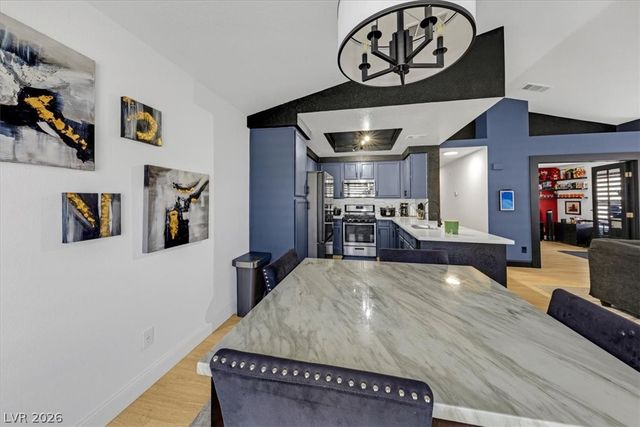 5201 South Torrey Pines Drive 1227, Las Vegas, NV 89118