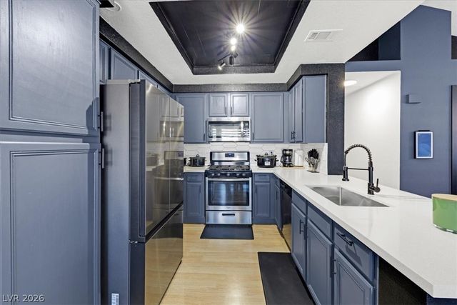 5201 South Torrey Pines Drive 1227, Las Vegas, NV 89118