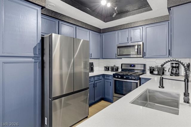 5201 South Torrey Pines Drive 1227, Las Vegas, NV 89118