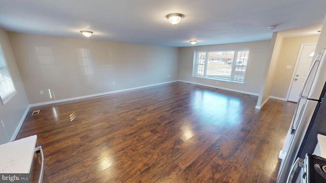 5014 NICHOLAS RD, Waldorf, MD 20601