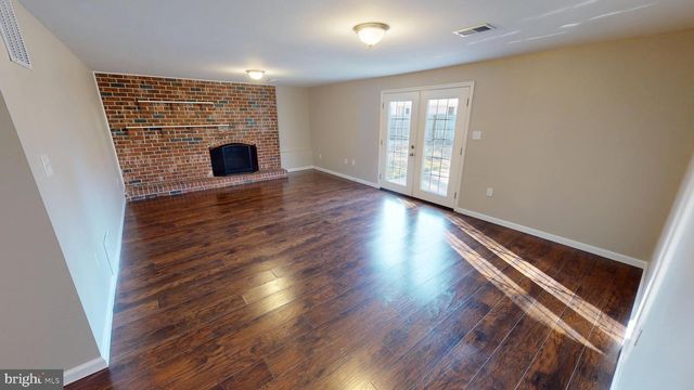 5014 NICHOLAS RD, Waldorf, MD 20601
