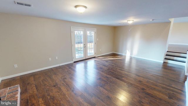 5014 NICHOLAS RD, Waldorf, MD 20601