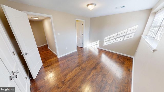 5014 NICHOLAS RD, Waldorf, MD 20601