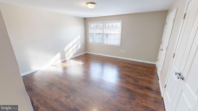 5014 NICHOLAS RD, Waldorf, MD 20601