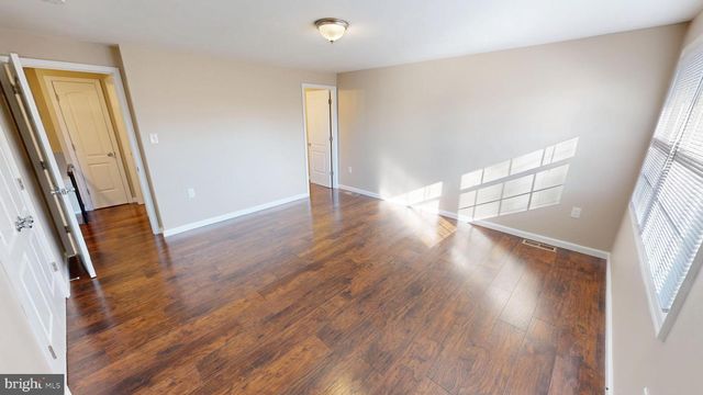 5014 NICHOLAS RD, Waldorf, MD 20601