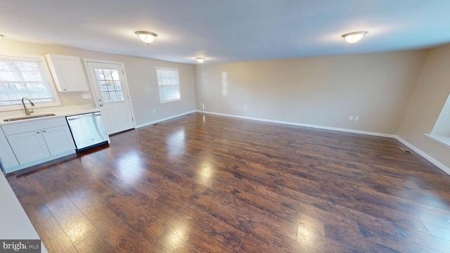 5014 NICHOLAS RD, Waldorf, MD 20601