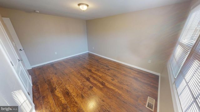 5014 NICHOLAS RD, Waldorf, MD 20601