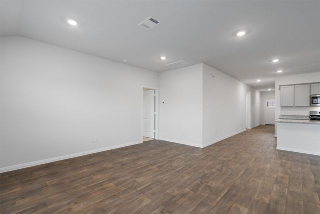 690 Globe Mallow CIR, Kyle, TX 78640