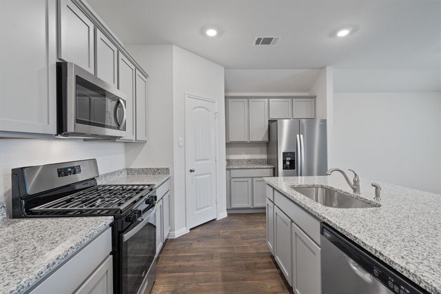 690 Globe Mallow CIR, Kyle, TX 78640