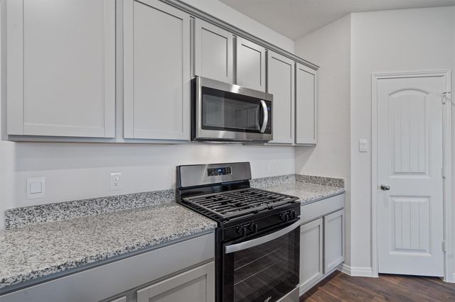 690 Globe Mallow CIR, Kyle, TX 78640
