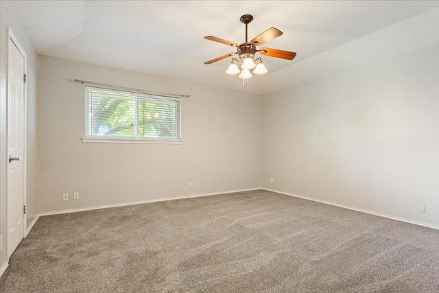 1203 Saint Williams Ave, Round Rock, TX 78681